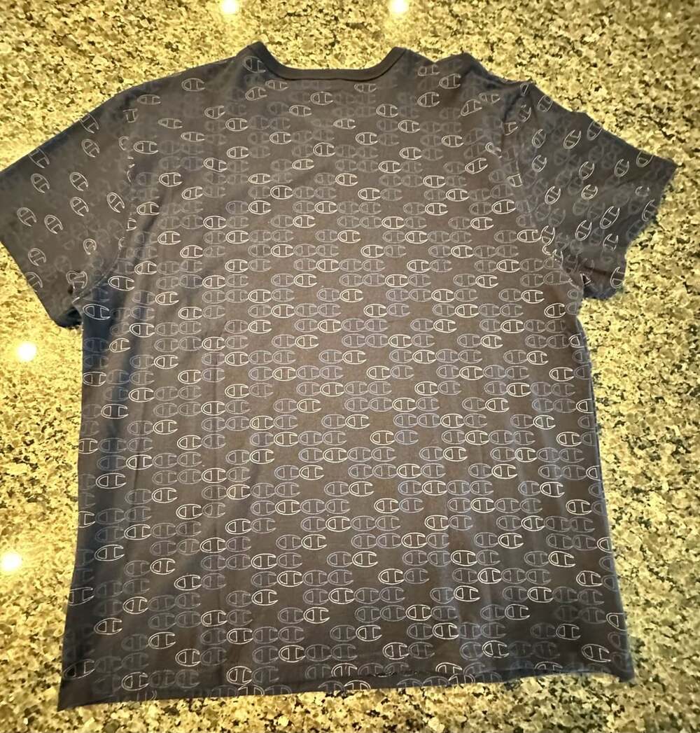 Champion Allover Logo Print Short Sleeve T-Shirt Size XL - Picture 4 of 4